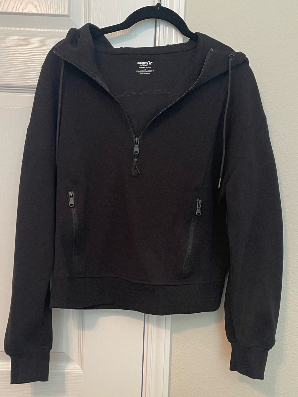 Old Navy Black Dynamic Fleece Active Hoodie
